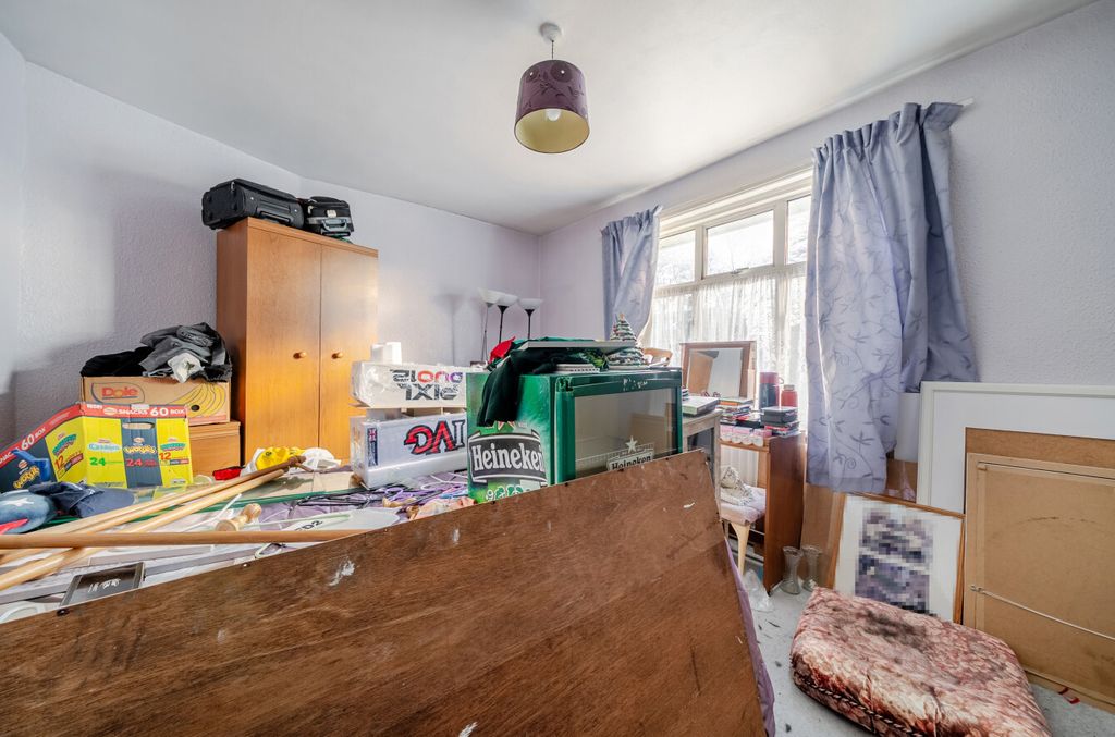 Property photo 3 of 12 1388081-16-693965...