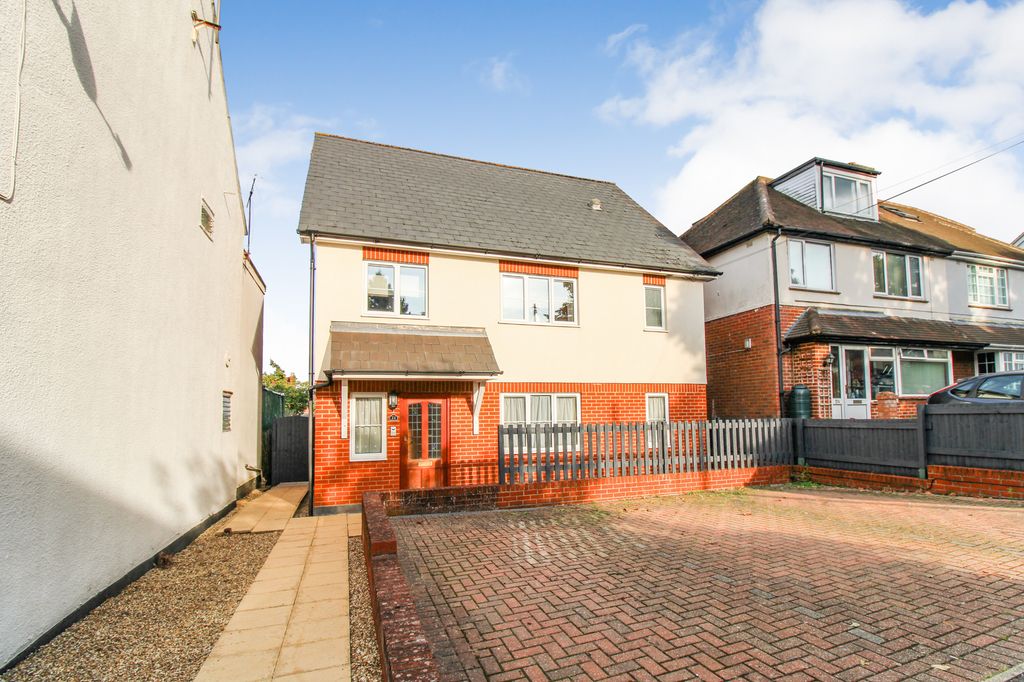 Property photo 1 of 8