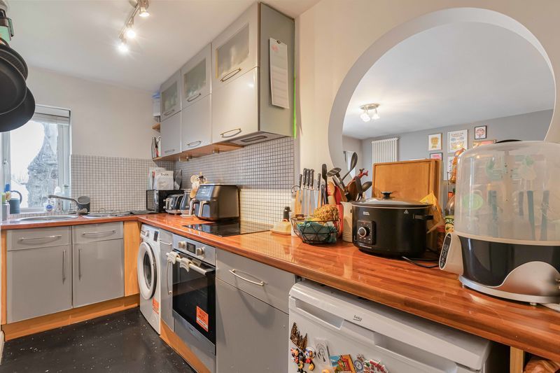 Property photo 3 of 13 Kitchen