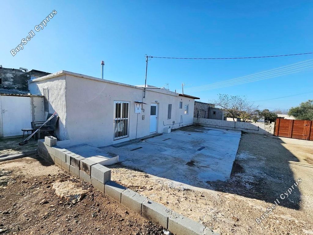 Property photo 1 of 25