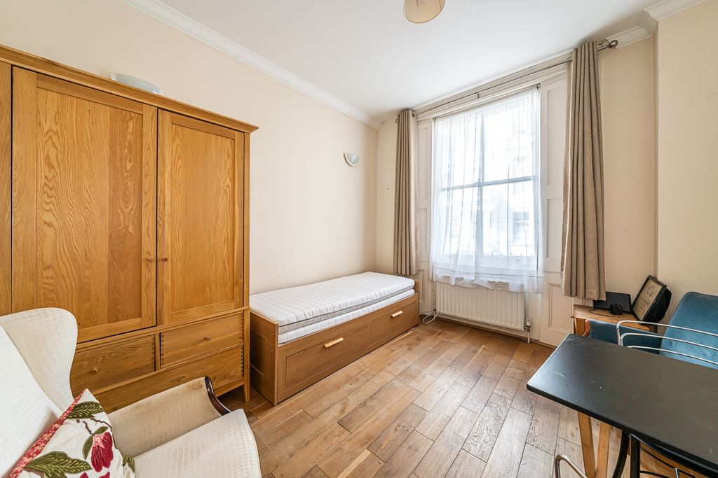 Property photo 1 of 11 Flat-2-9-Cumerlan...