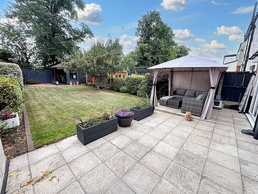 Property photo 2 of 22