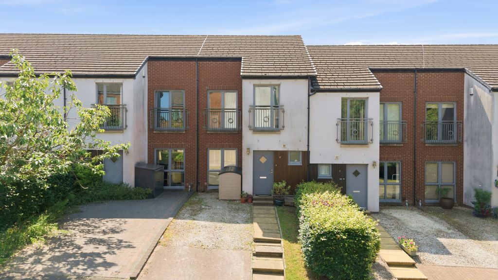 Property photo 1 of 43