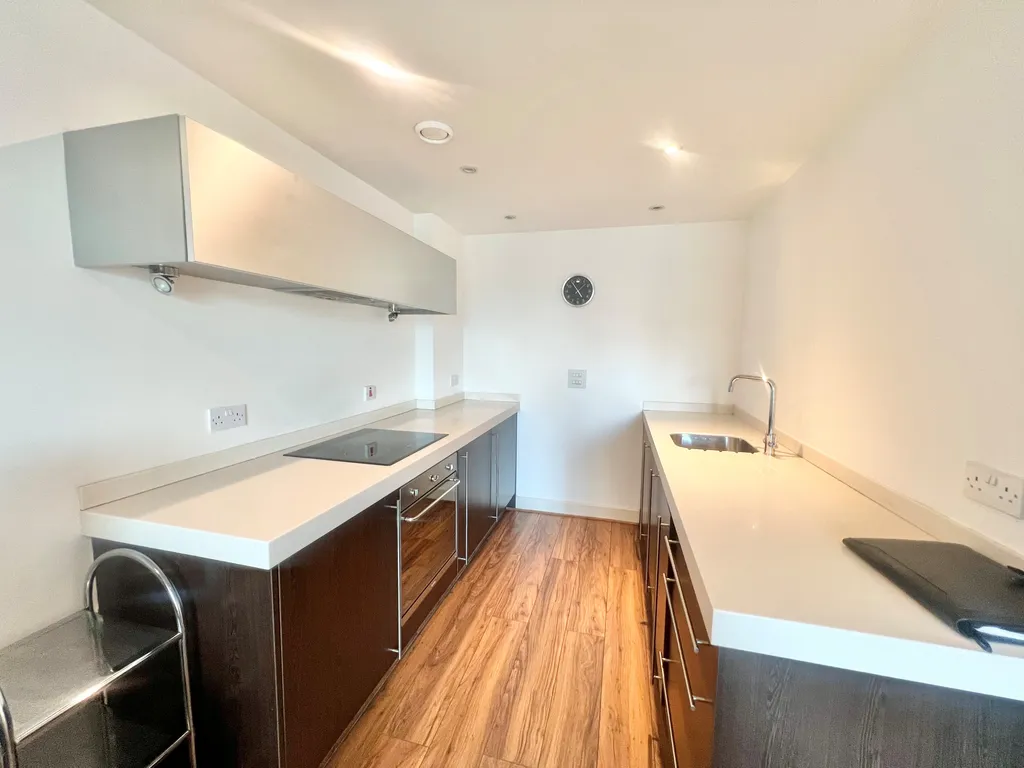 Apartment in Birmingham, West Midlands - More