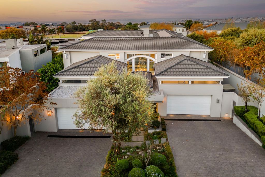 Property photo 3 of 51 Hp1712609