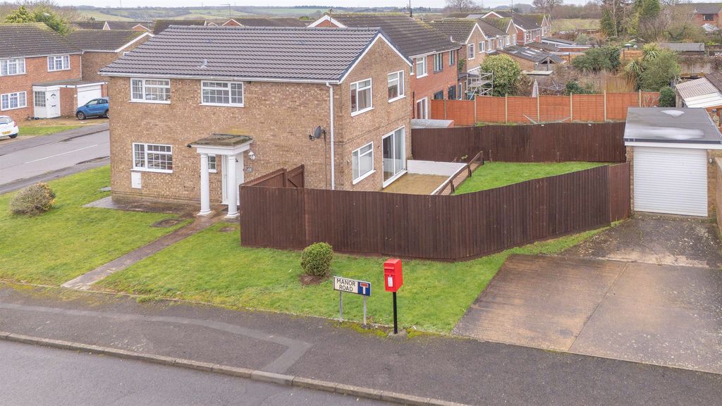 Property photo 1 of 13