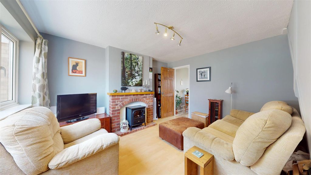 Property photo 3 of 14 Living Room