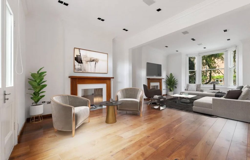 Property photo 2 of 14 Picture No. 18