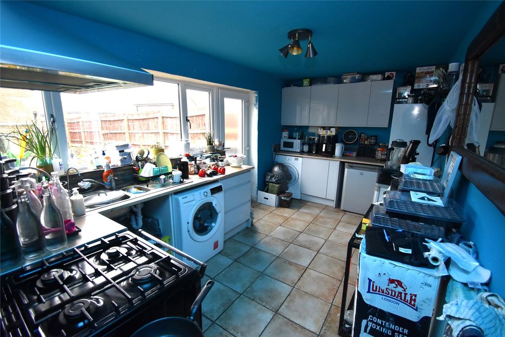 Property photo 3 of 11 Picture No. 12