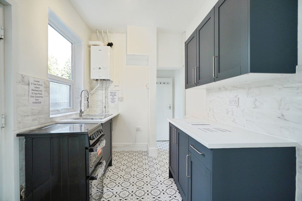 Property photo 2 of 14 Pbox-Img.Jpg