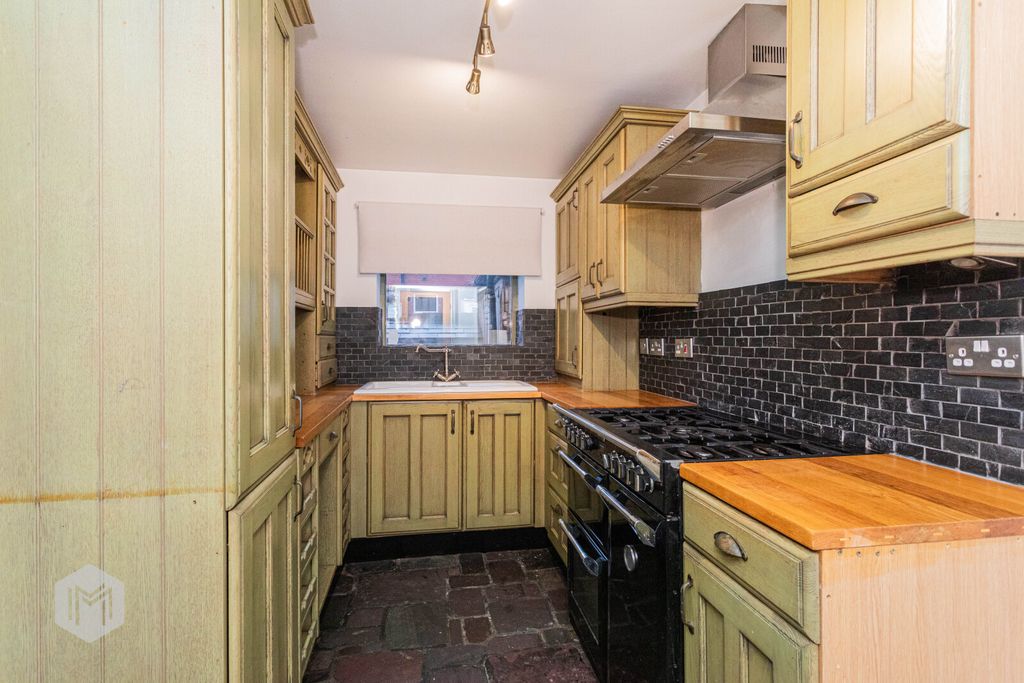 Property photo 3 of 19 Picture No. 07