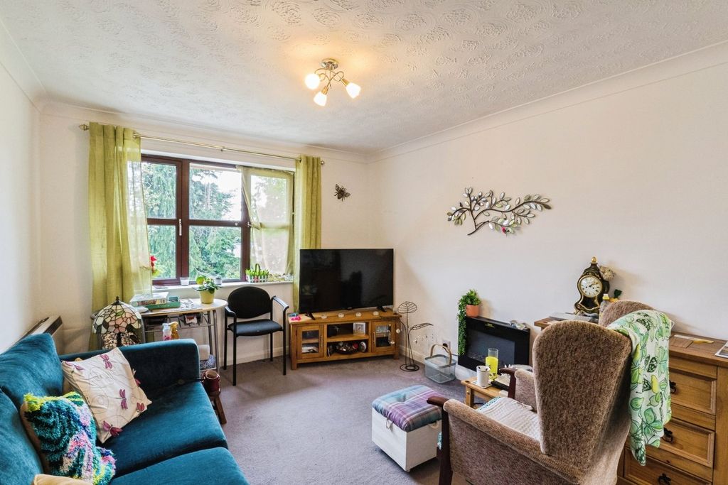 Property photo 2 of 15