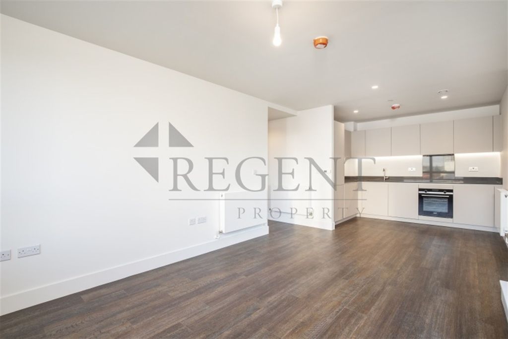 Property photo 2 of 8 Open Plan