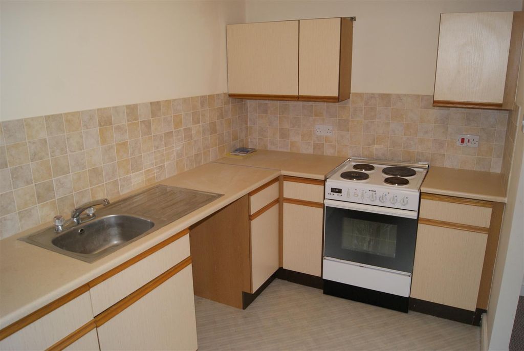 Property photo 2 of 6