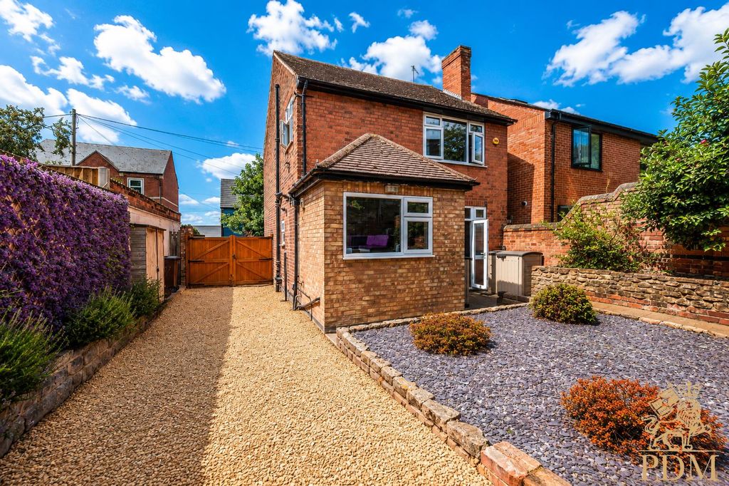 Property photo 1 of 18 18 Cottesmore Road, Lenton. Exterior (4 Of 17).Pn