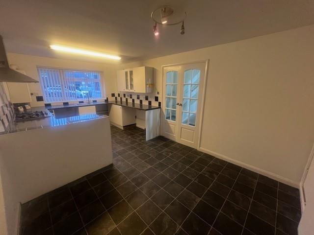 Property photo 3 of 17 10.Jpg