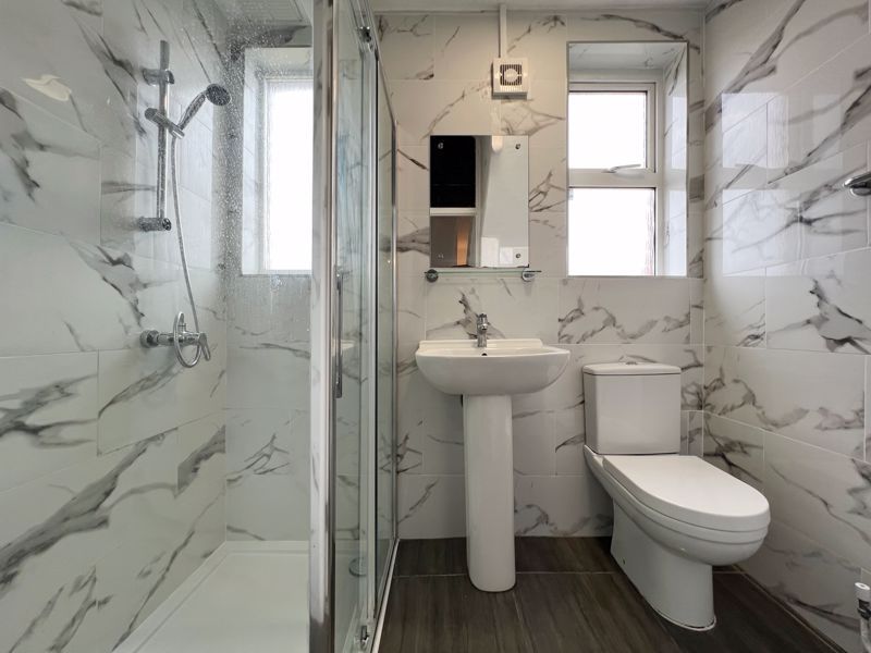 Property photo 3 of 8 Photo 15