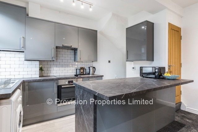 Property photo 3 of 12 Photo