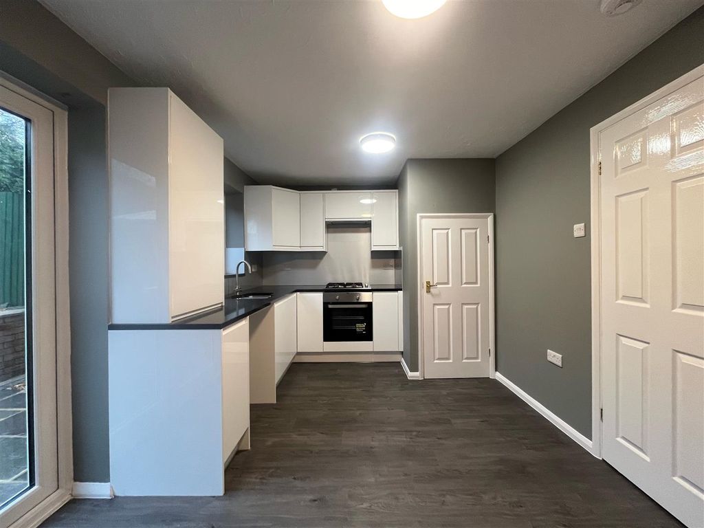 Property photo 2 of 19 11.Jpg