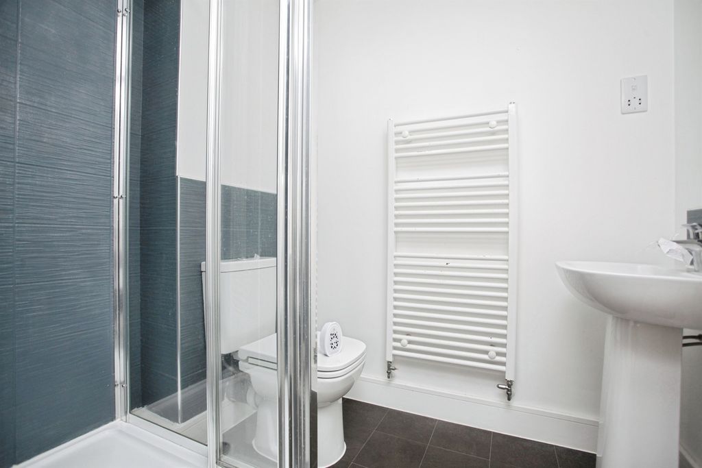 Additional image 12 of 2 bed flat for saleDoyle Close, Rugby CV21