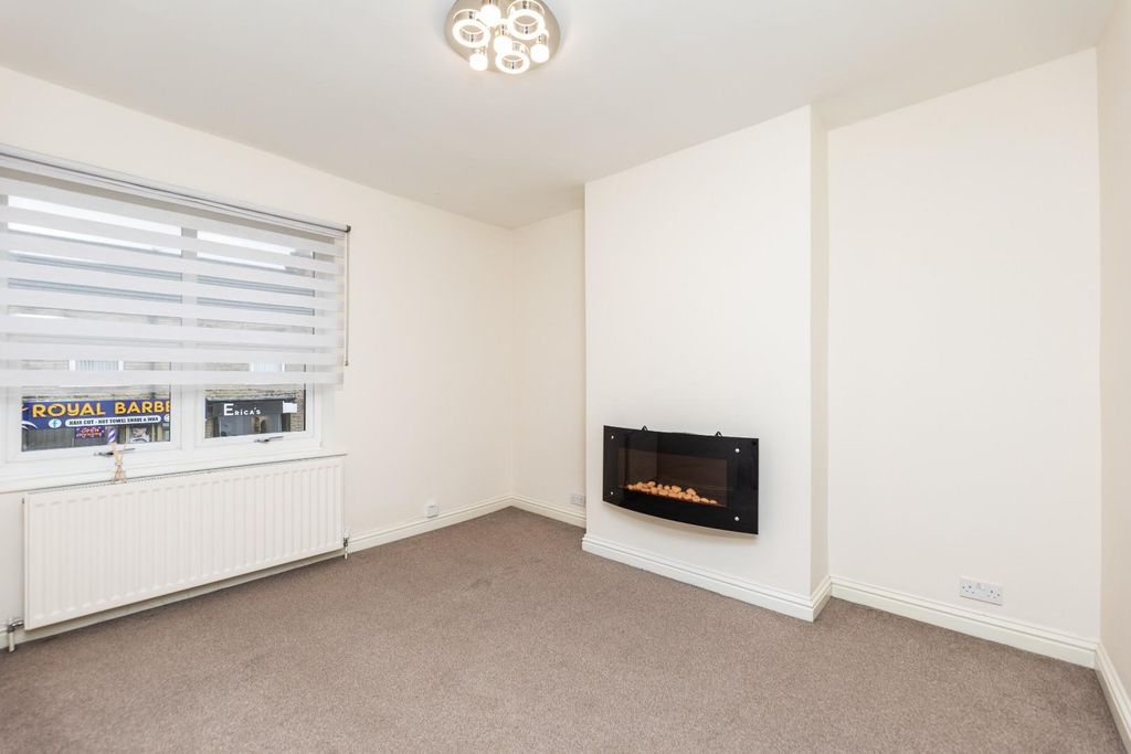 Property photo 2 of 10 Img_5005.Jpg