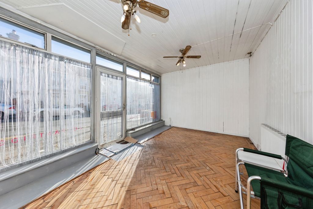 Property photo 3 of 20 Pbox-Img.Jpg