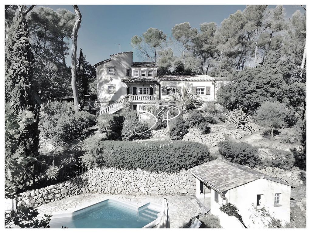 Property photo 1 of 17 Lorgues House Of 206 Sqm 4 Bedrooms, A Studio On 6100 Sqm Of Land