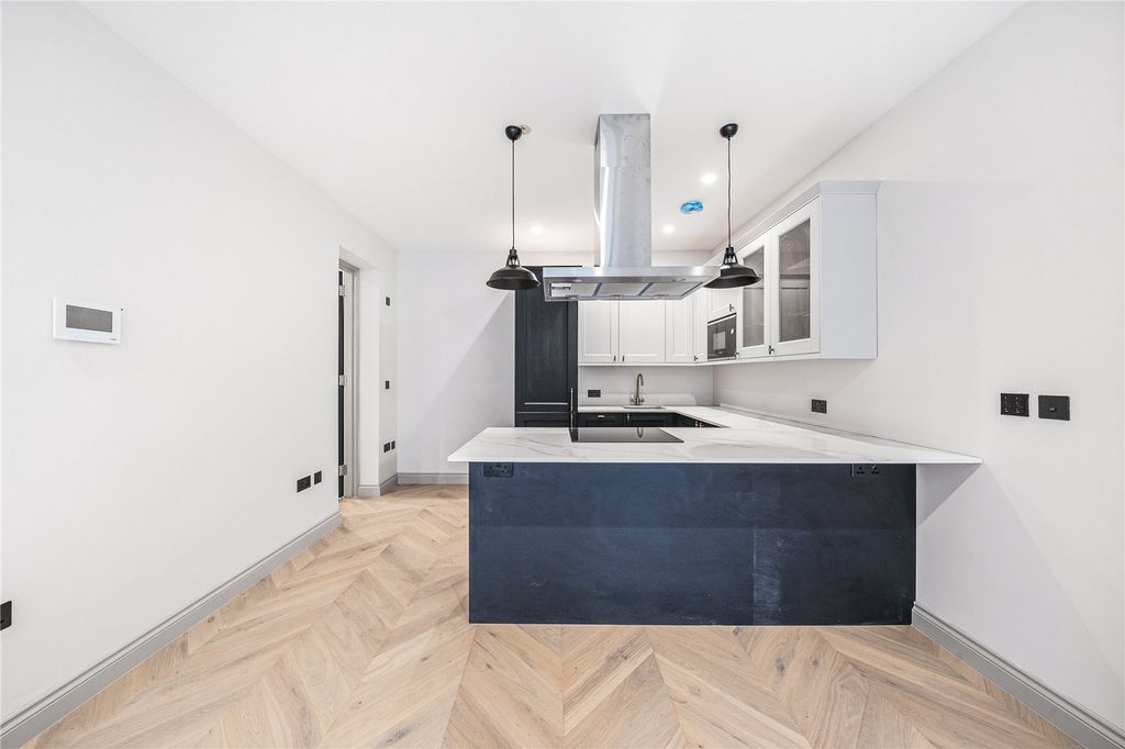 Property photo 3 of 18 Picture No. 28