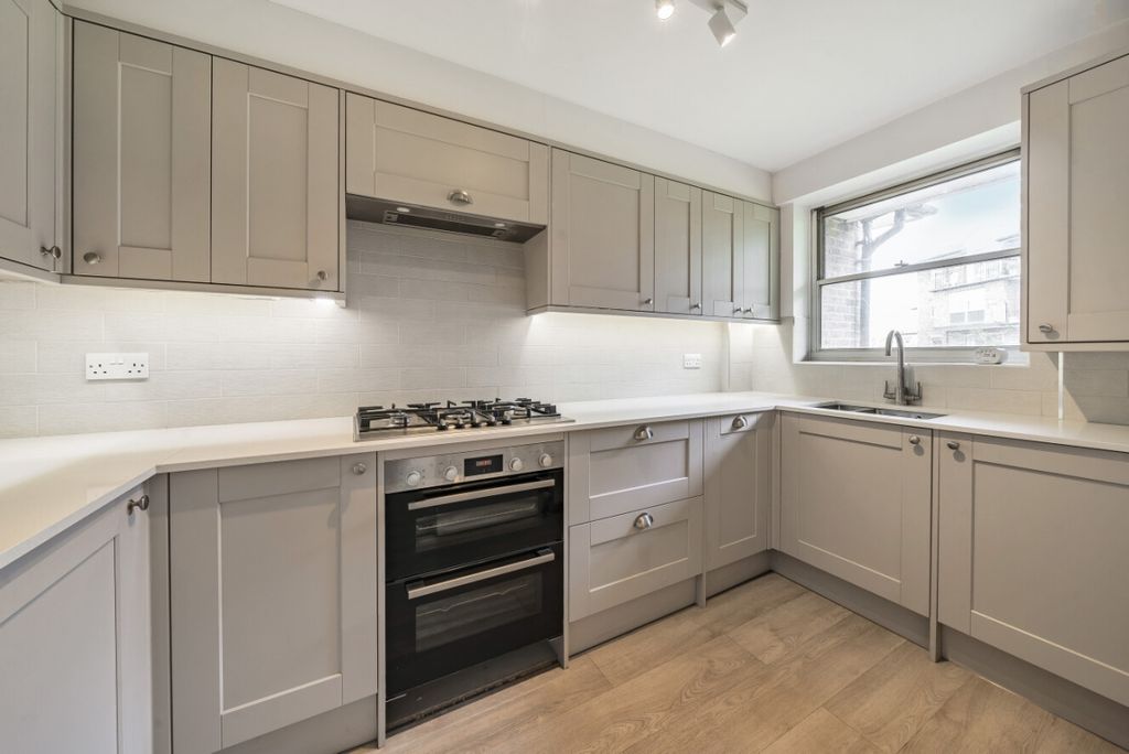 Property photo 1 of 9 1175328 (3)