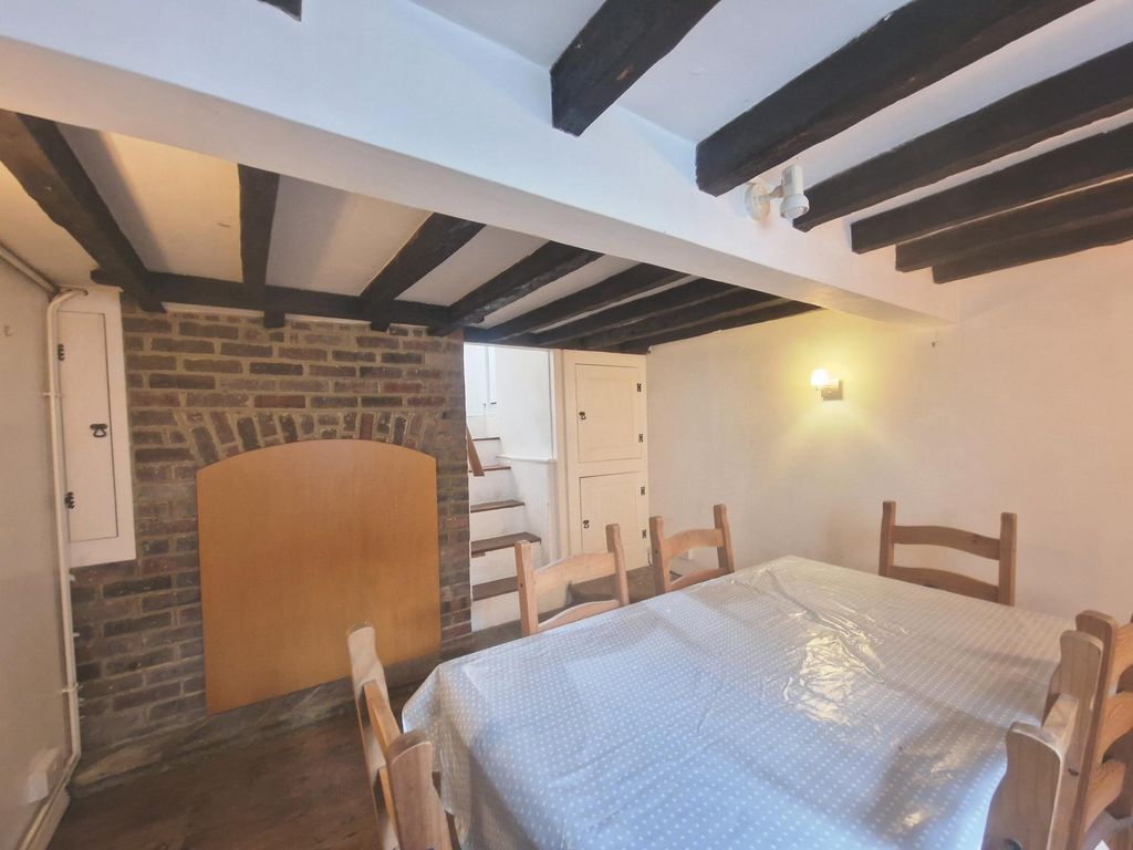 Property photo 3 of 11 Photo 10