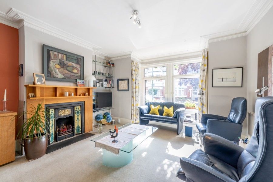 Property photo 2 of 21