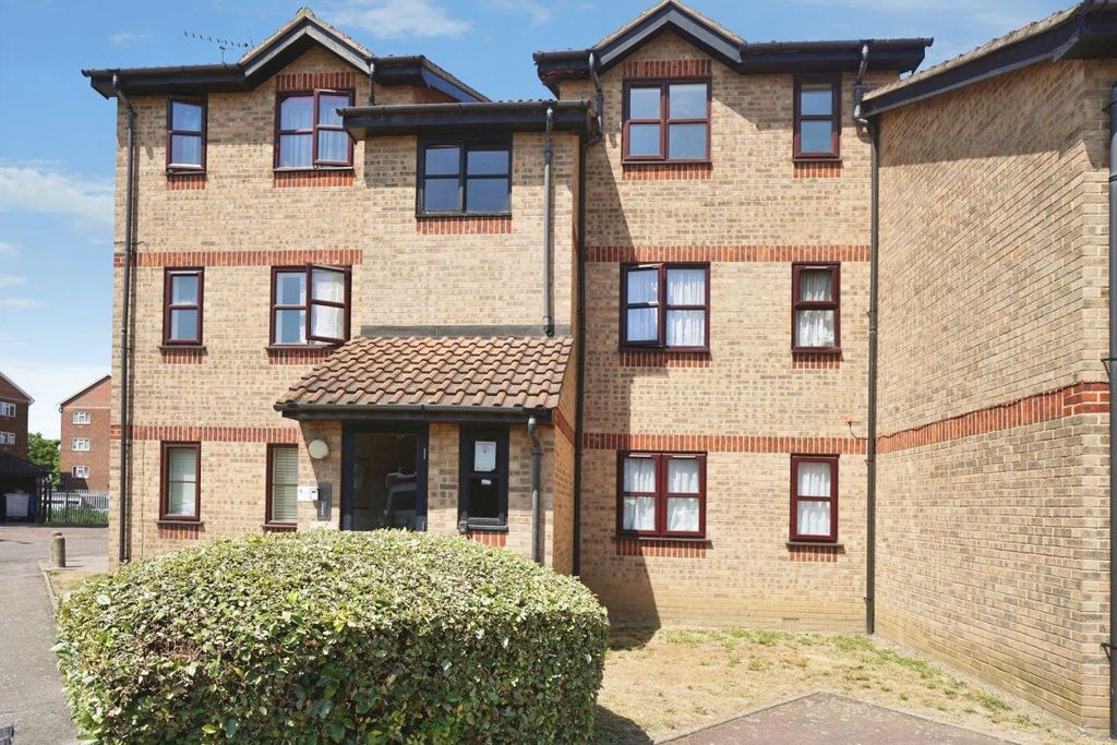 Property photo 1 of 6