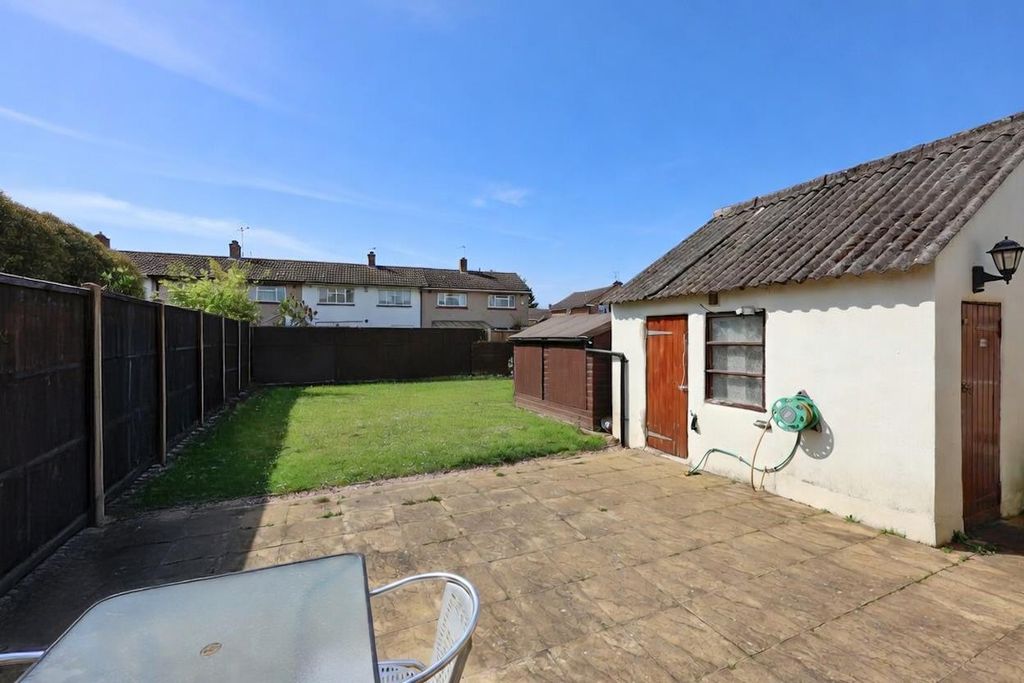 Property photo 2 of 15 Garden