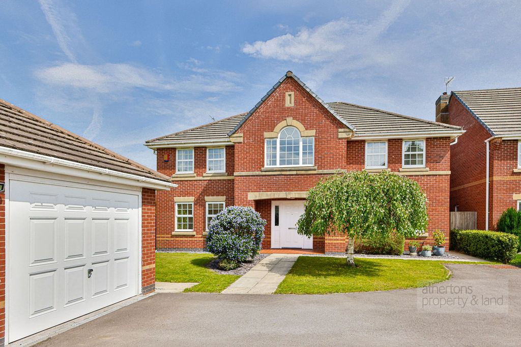 Property photo 1 of 41