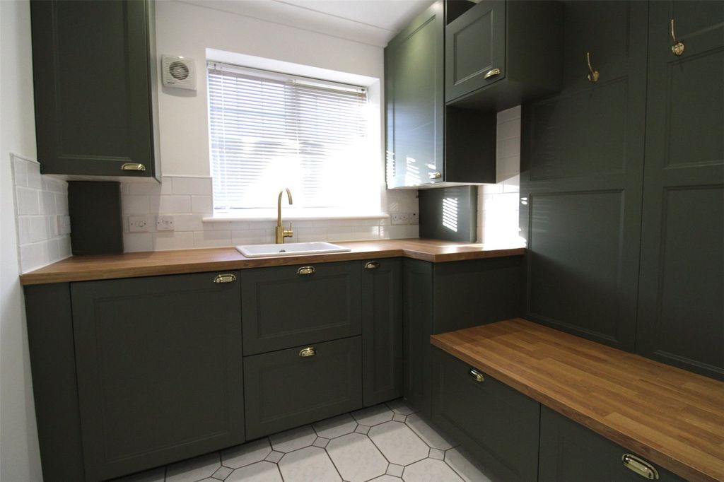 Property photo 2 of 17 Picture No. 09