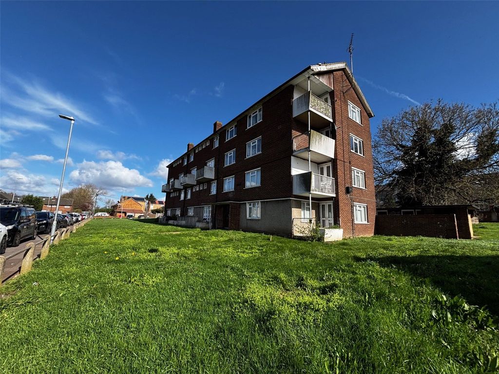 Property photo 1 of 8 Picture No. 12