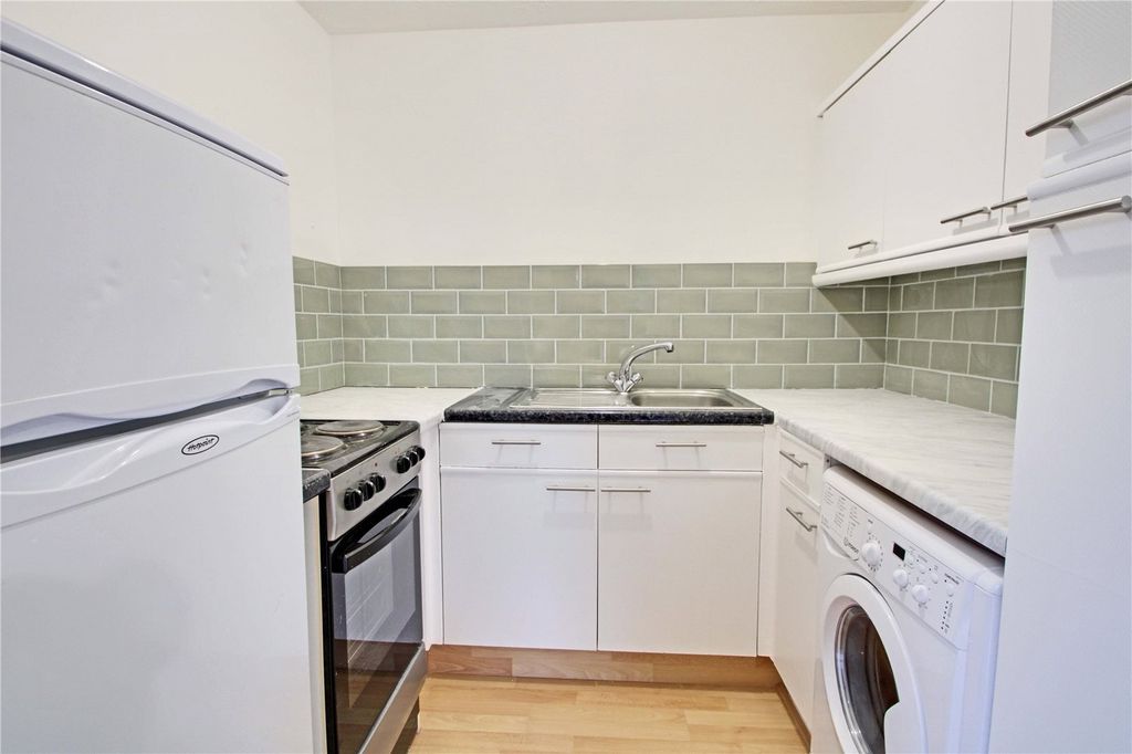 Property photo 3 of 13 Picture No. 05