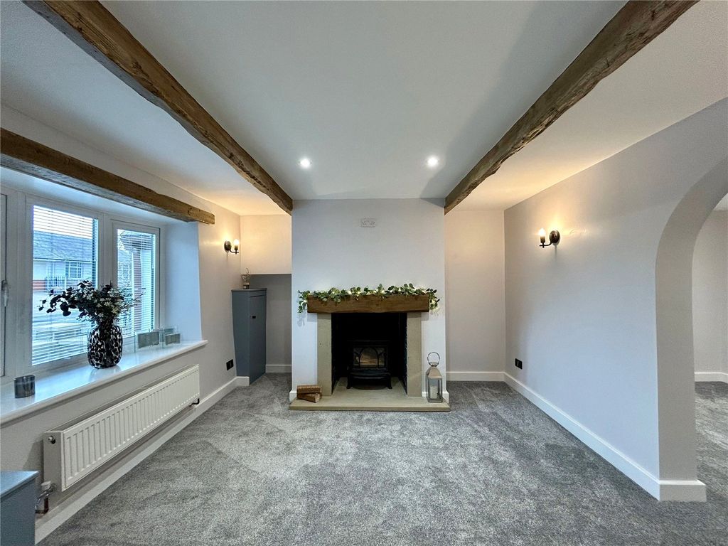 Property photo 3 of 19 Living Room