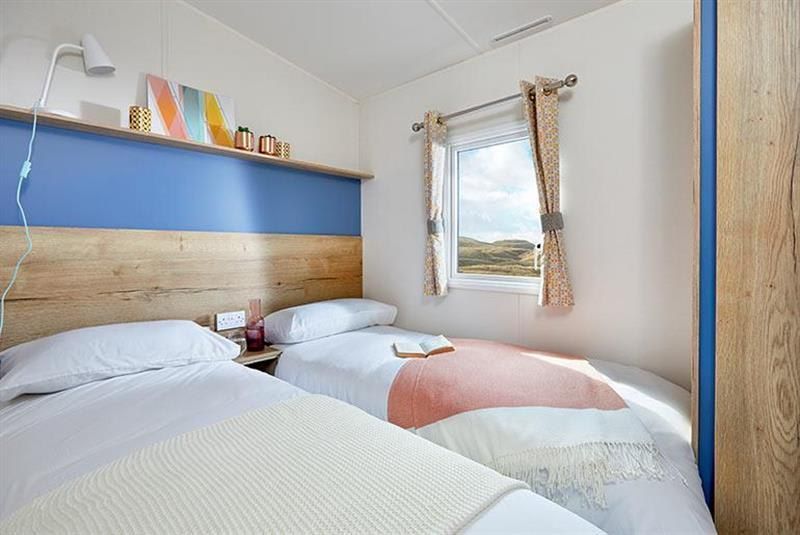 Property photo 3 of 4 003651 2 20260219 00.Jpeg