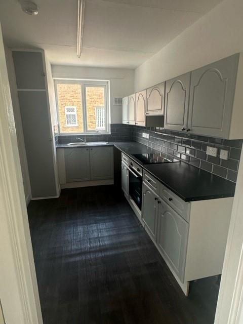 Property photo 3 of 7 Kitchen.Jpg