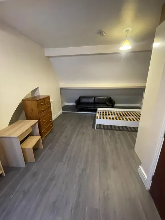 Property photo 3 of 22