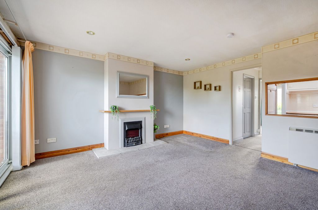 Property photo 2 of 18 1457823-17-6A076F...