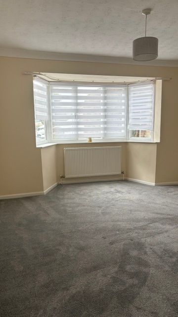 Property photo 3 of 12 Photo 2