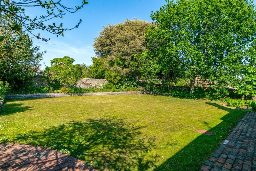 Property photo 3 of 58 Picture No. 47