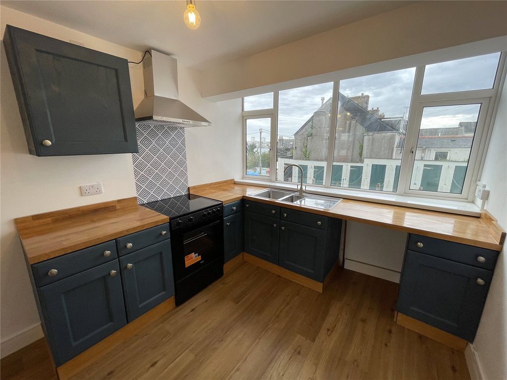 Property photo 1 of 10 Picture No. 04