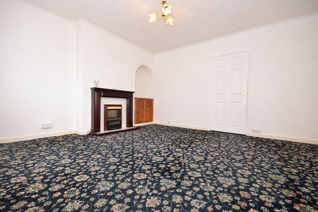 Property photo 3 of 13 Gallery