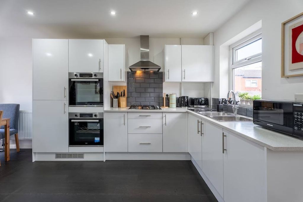 Property photo 1 of 6 3 Bed Terraced House To Rent Brampton Rd, London Cr0 6Jn