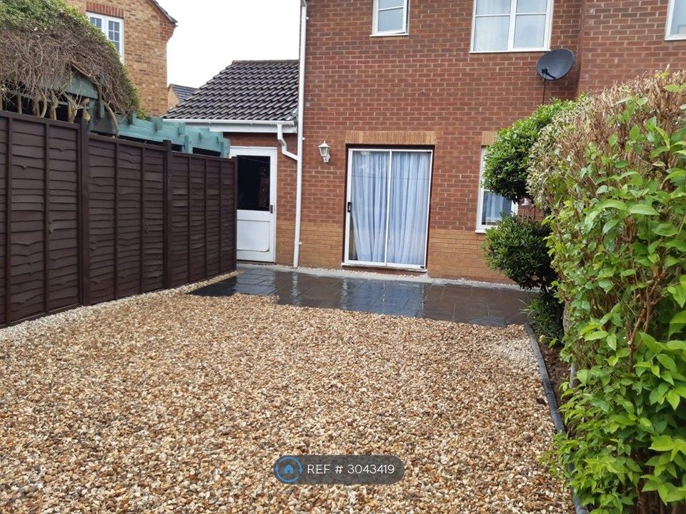 Property photo 2 of 11