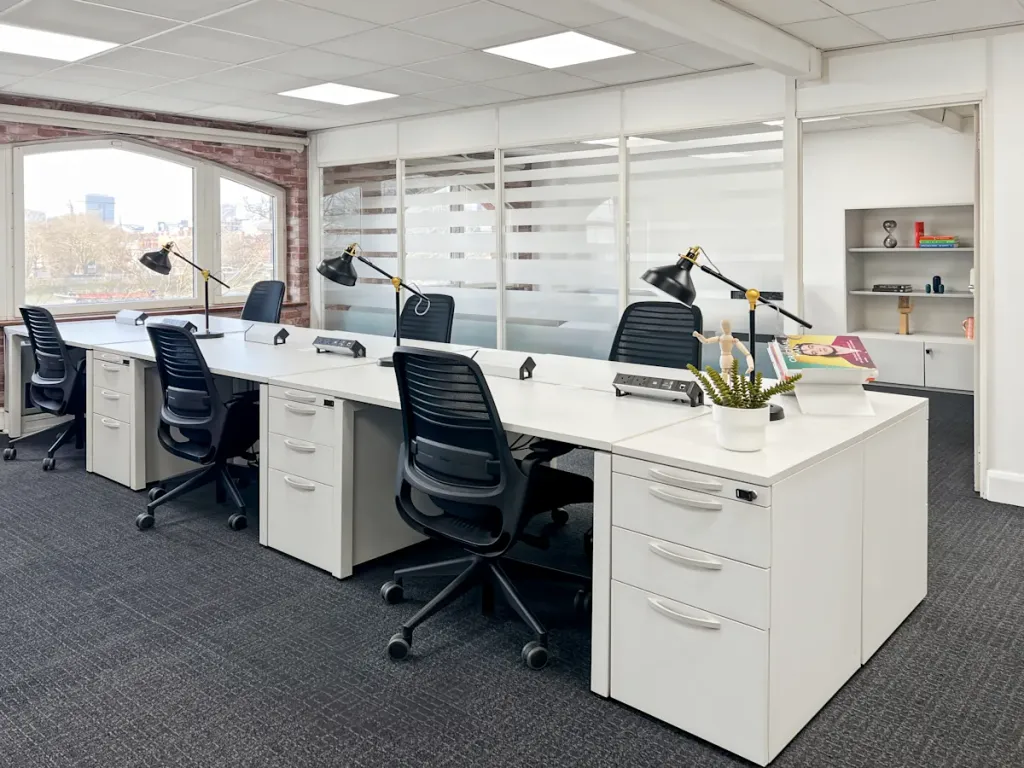 Property photo 3 of 6