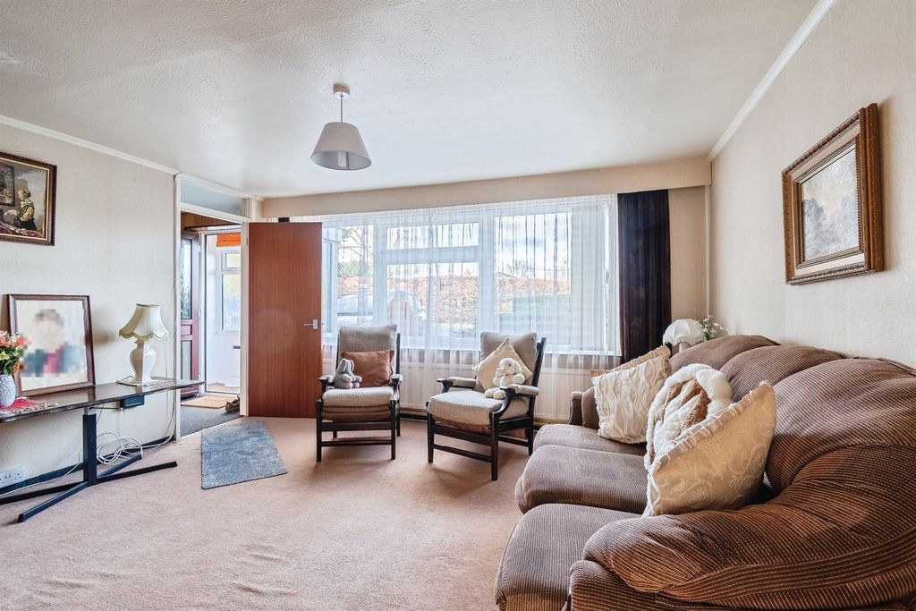 Property photo 3 of 24